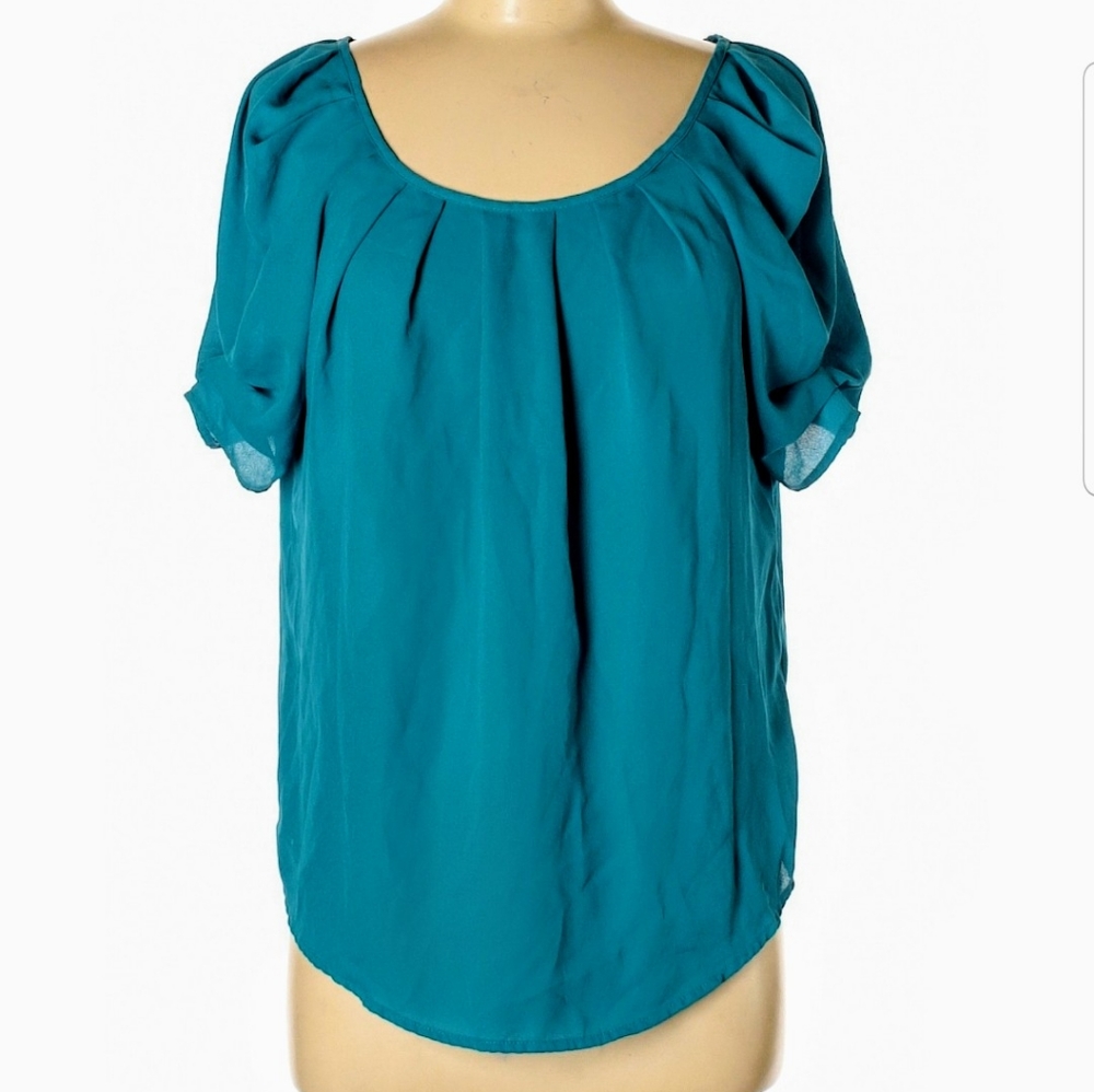 NWT Teal Top